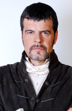 Adonai Ferrero es Francisco Javier Sabarain