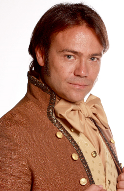 Alejandro Martinez es Camilo Torres